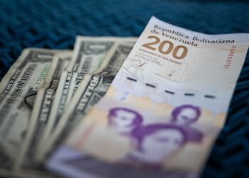 Dólar BCV sigue en ascenso mientras el bolívar se devalúa a diario