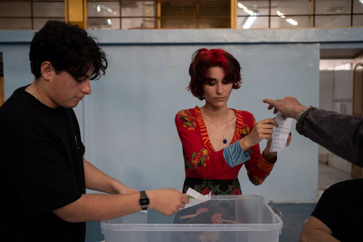 Chile irá a segunda vuelta electoral entre la izquierdista Jeannette Jara y ultraderechista José Antonio Kast