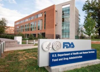 EEUU quiere endurecer aprobación de vacunas tras vincularlas a muertes de al menos 10 niños