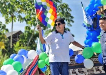 Evo Morales reapareció en Cochabamba mientras la Policía confirmó que ejecutará su orden de captura