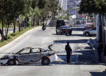 Varias embajadas alertan a sus ciudadanos ante bloqueos y violencia en México