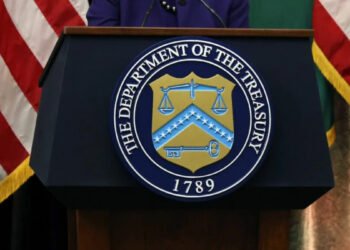 Trump suavizó sanciones para que empresas de EE UU inviertan en el sector minero venezolano