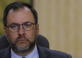 Chavismo aceptó su «nueva realidad» al confirmar restablecimiento de relaciones diplomáticas con EEUU