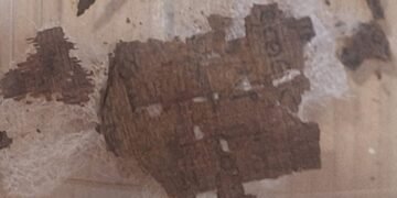 Impresionante hallazgo: arqueólogos encontraron un fragmento de la “Ilíada” en una tumba de hace 1600 años
