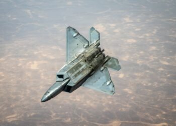 Escalada de la guerra en Irán: EEUU lanzó nuevos ataques al régimen para interceptar misiles y drones
