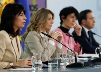 El estatuto del becario se estanca en el Congreso tres años después del pacto para frenar los abusos